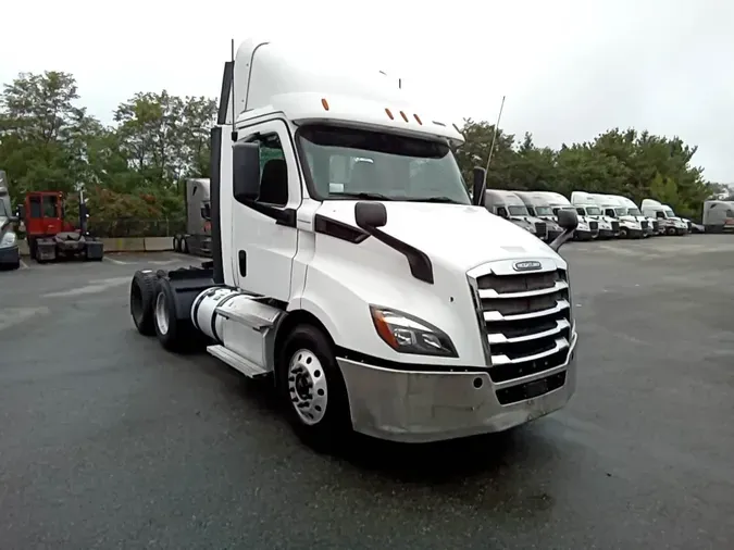 2020 Freightliner Cascadia 1269d363075cbb5662658f7eeaf20eb22c3