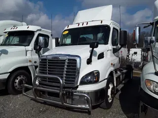 2017 FREIGHTLINER/MERCEDES CASCADIA 113