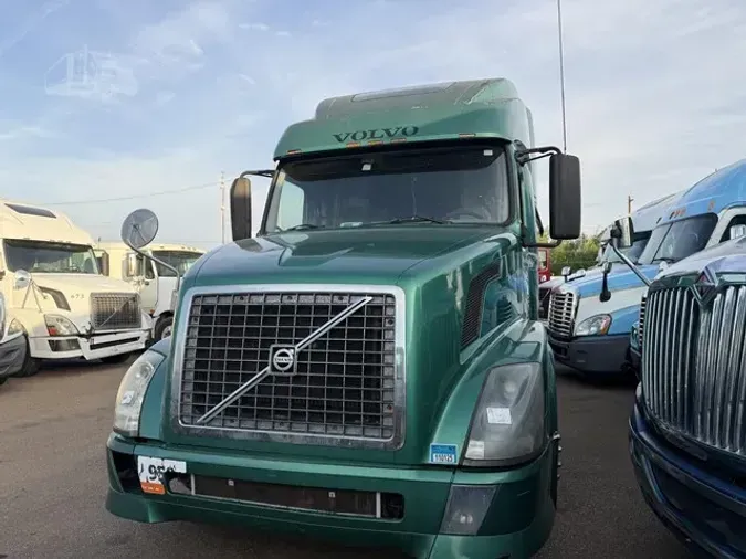 2006 VOLVO VNL64T780
