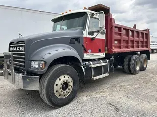2014 MACK GRANITE GU713
