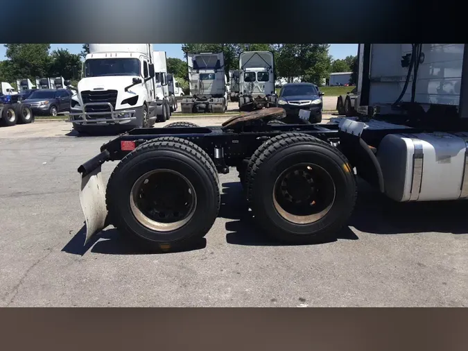 2020 Volvo VNL300