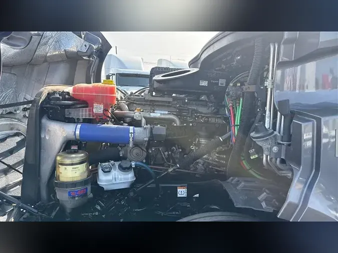 2020 FREIGHTLINER CA126