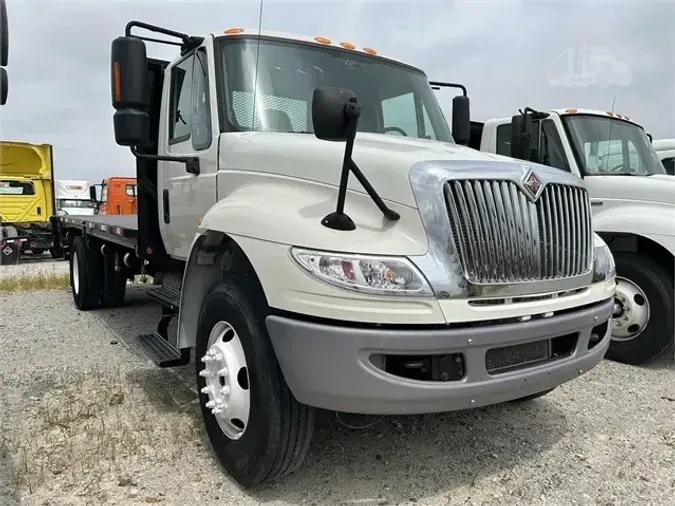 2016 INTERNATIONAL DURASTAR 4300