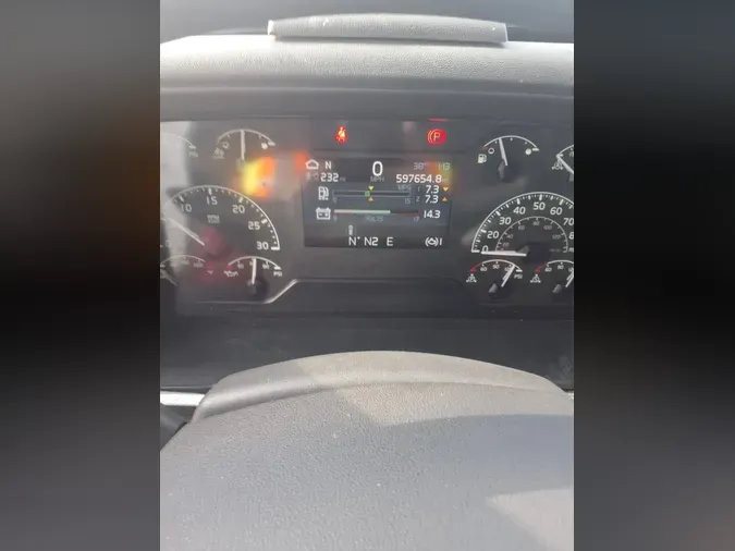 2020 VOLVO VNL64T-7609d470d8798ce5e58a71b5b942465c211