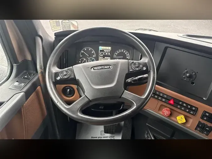 2021 FREIGHTLINER CA126