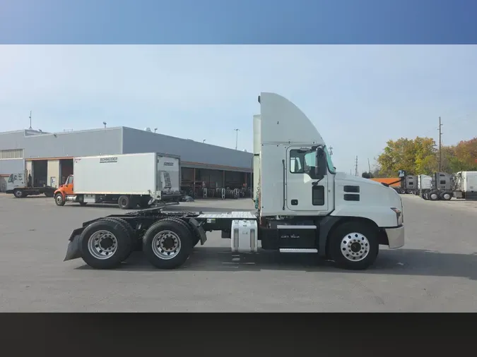 2018 Mack Anthem9d4b05a13e5fe6b8830df4ba6da6a712