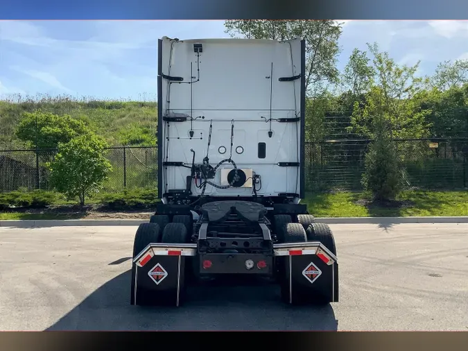 2021 INT LT625 6x4