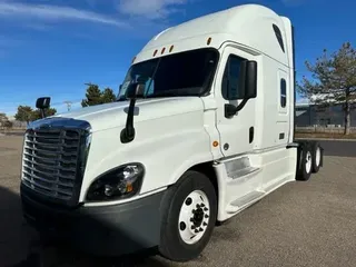 2016 Freightliner CASCADIA 125