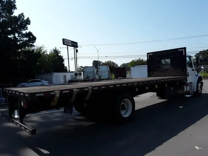 2018 FREIGHTLINER M2 106