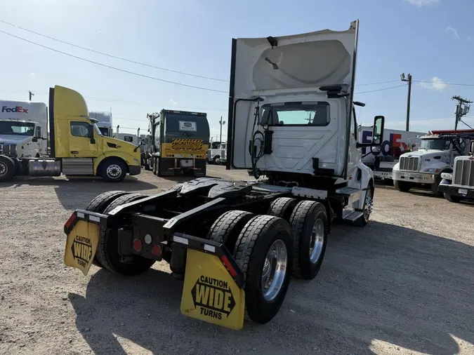 2020 International LT625