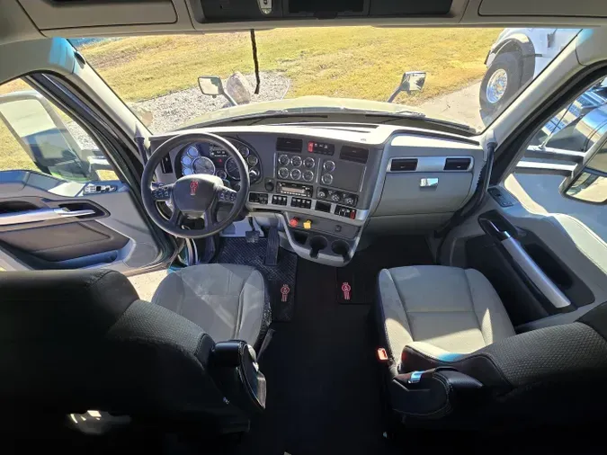 2022 Kenworth T680