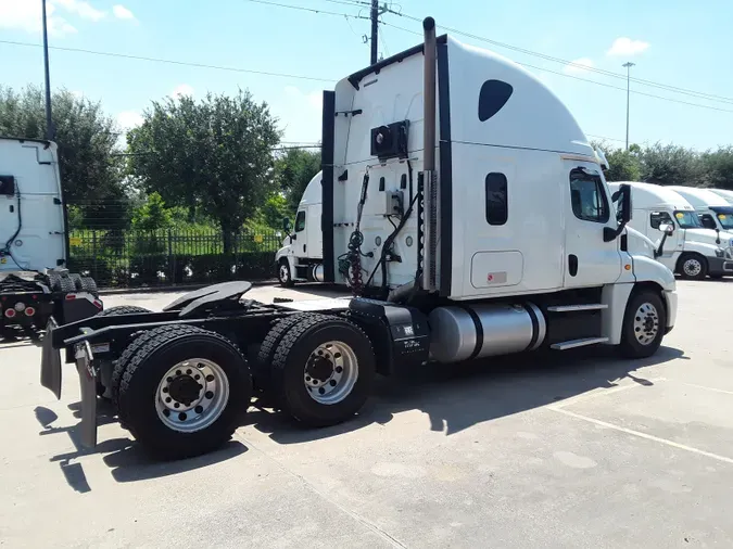 2018 FREIGHTLINER/MERCEDES CASCADIA 125