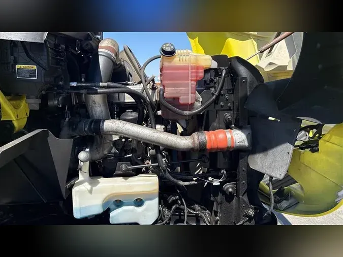 2018 INTERNATIONAL RH613