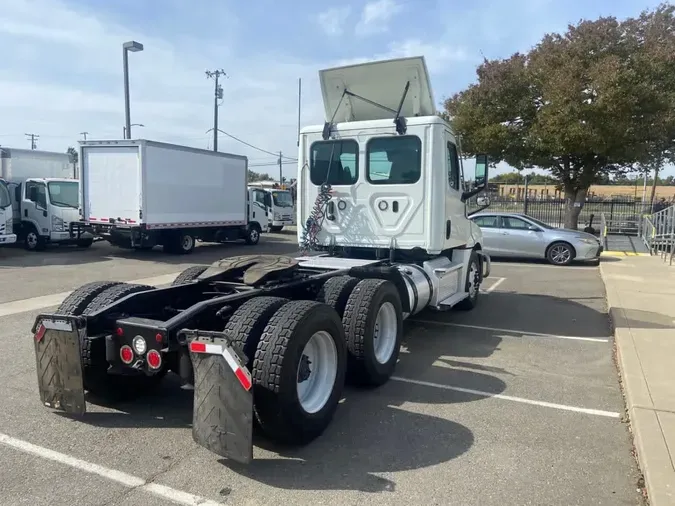 2021 FREIGHTLINER/MERCEDES NEW CASCADIA PX126649d5f9339e662087d8f091320df682f7e