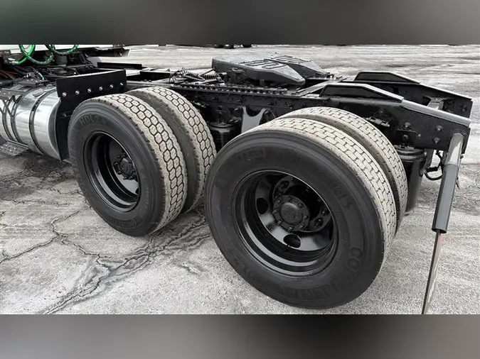 2020 INTERNATIONAL RH613