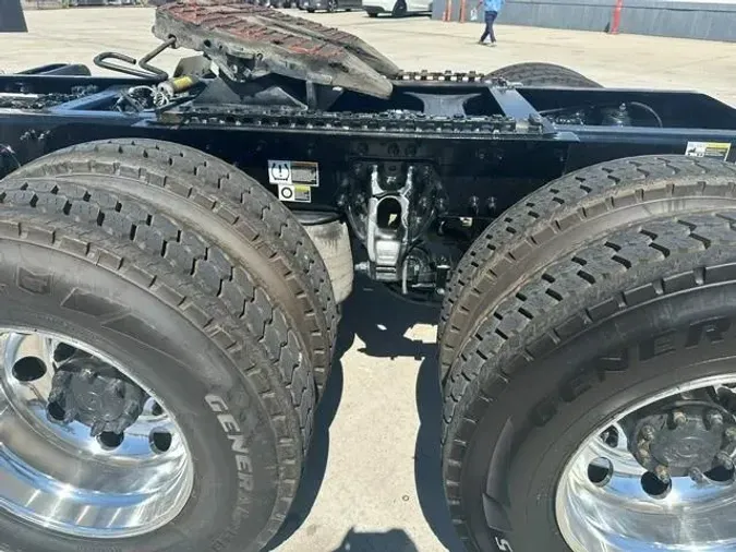 2022 Peterbilt 579