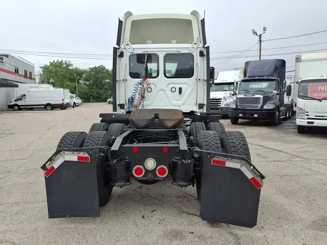 2020 FREIGHTLINER CASCADIA 125