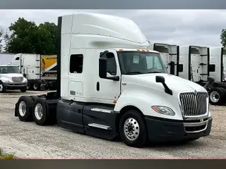 2022 INT LT625 6x4
