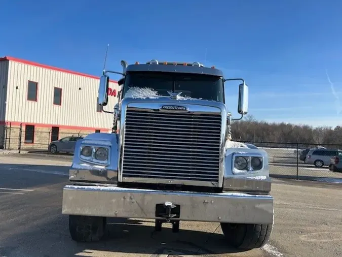 2020 Freightliner CORONADO 122 SD