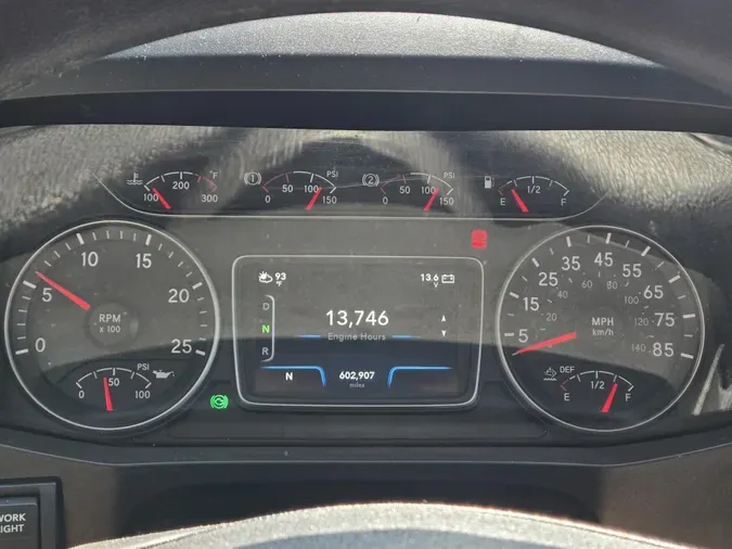 2021 International LT625