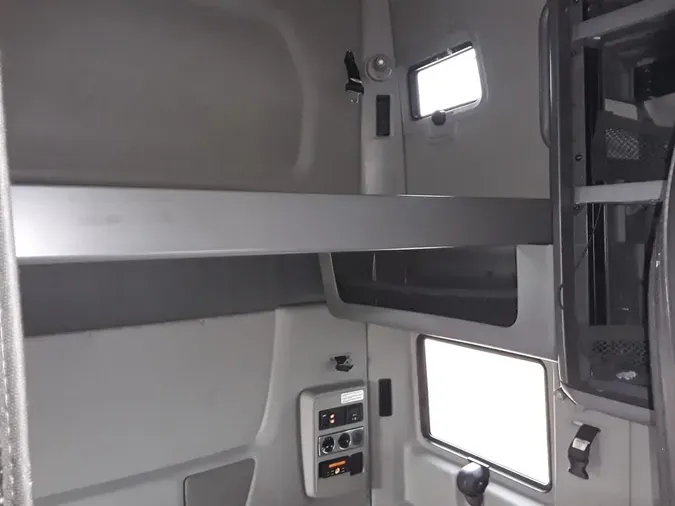 2020 NAVISTAR INTERNATIONAL LT625 SLPR CAB