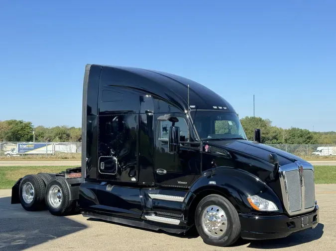 2022 KENWORTH T680