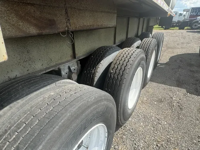 1989 Fruehauf 28FT QUAD9d7ad0b223de77f1187f76258c6e235a