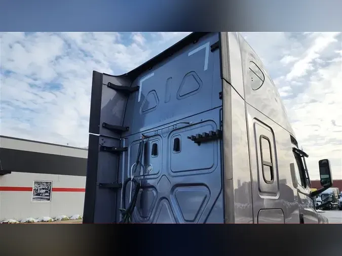 2021 FREIGHTLINER CA1269d80529e9507906cb246db662d89c75e