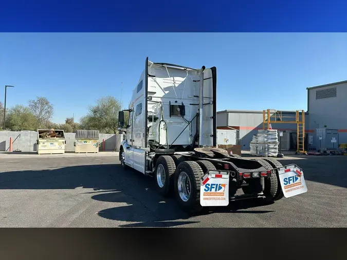 2023 Volvo VNL760