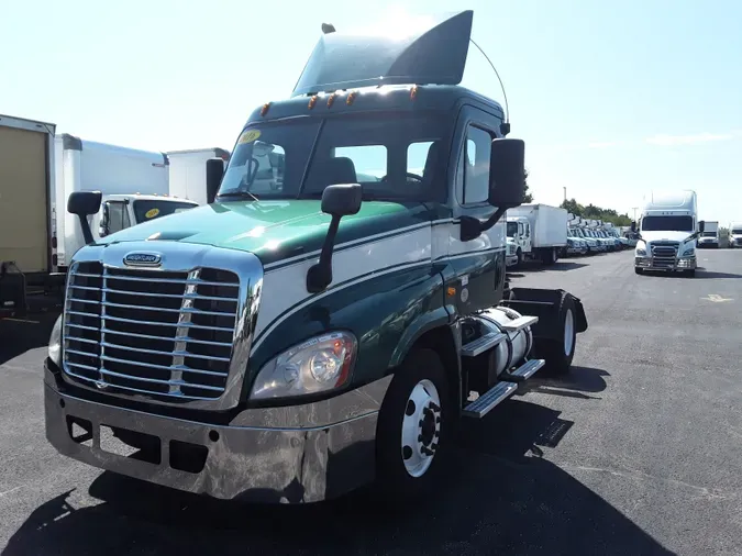 2016 FREIGHTLINER/MERCEDES CASCADIA 1259d823635f515ee0a812ac3f9f7eb677d