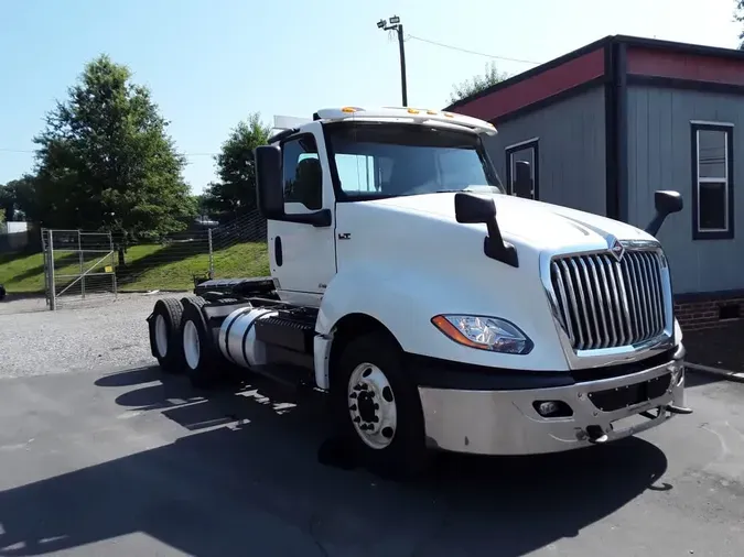 2018 NAVISTAR INTERNATIONAL LT625 DAYCAB T/A