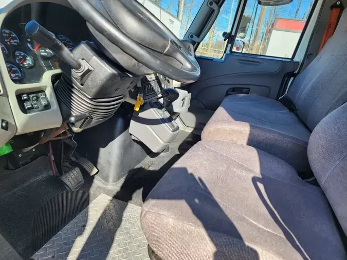 2019 NAVISTAR INTERNATIONAL 4300