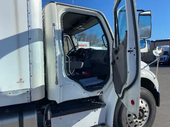 2017 Freightliner M2