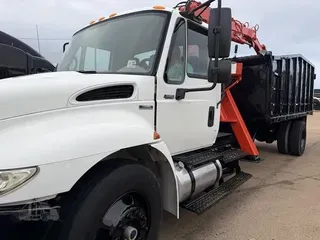 2008 INTERNATIONAL DURASTAR 4300