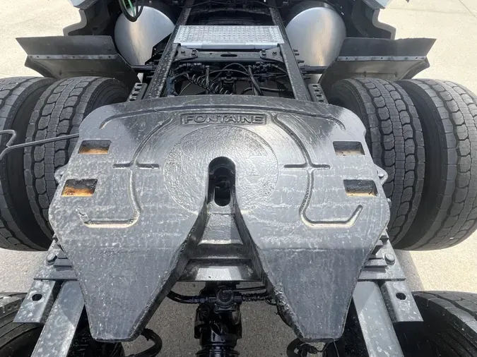 2022 International LT625