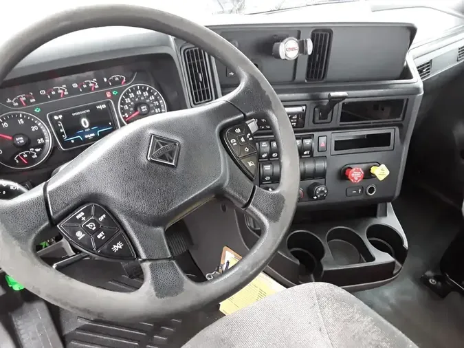 2019 NAVISTAR INTERNATIONAL LT625 DAYCAB T/A