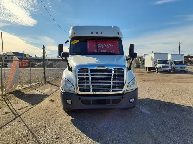 2019 FREIGHTLINER/MERCEDES CASCADIA 125