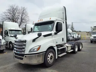 2019 FREIGHTLINER NEW CASCADIA PX12664