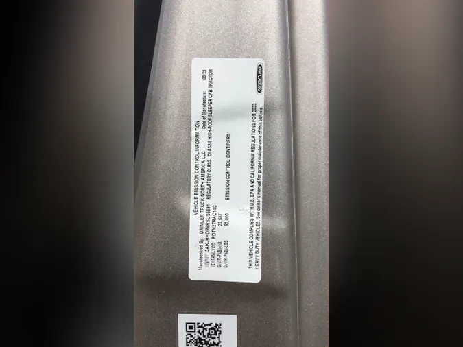 2024 Freightliner Cascadia 126