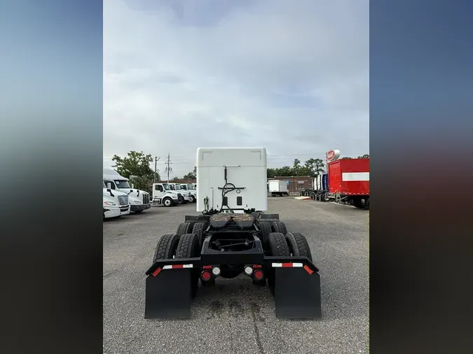 2023 Peterbilt 579