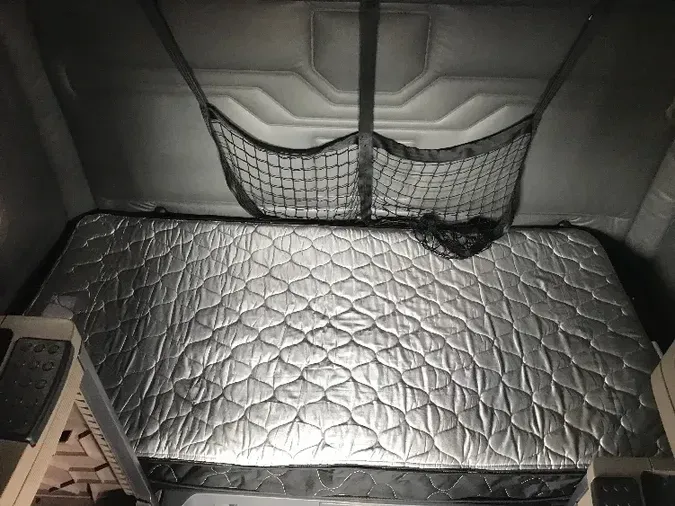 2016 FREIGHTLINER X12564ST