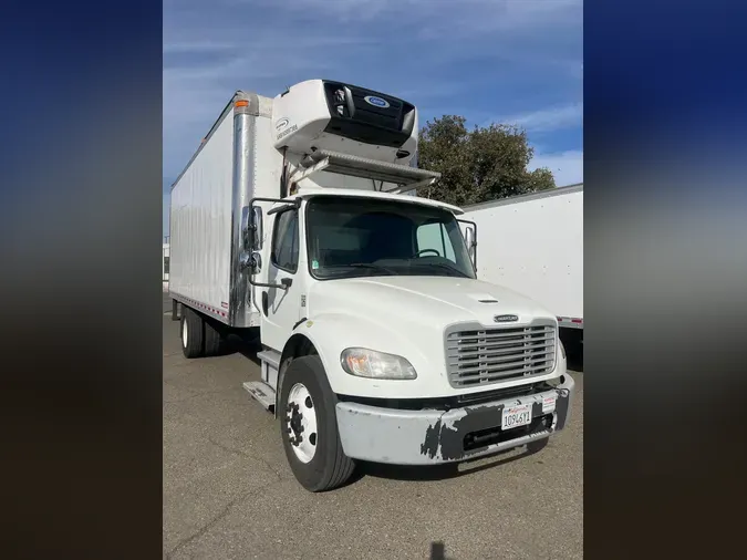 2016 FREIGHTLINER/MERCEDES M2 106