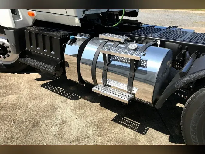 2019 INT LT625 6x4
