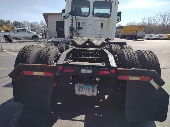 2019 Freightliner T12664ST