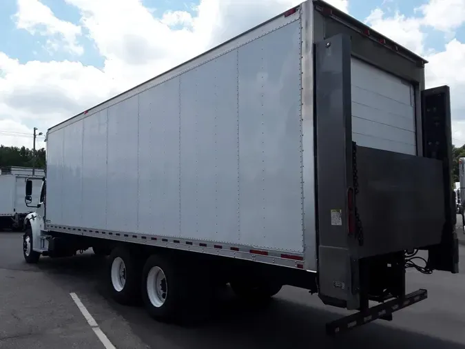2018 FREIGHTLINER M2 106