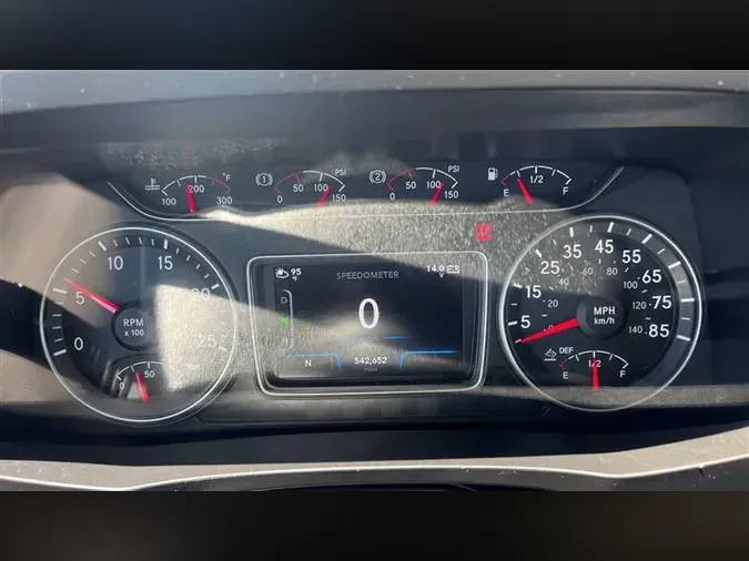 2022 INTERNATIONAL LT625
