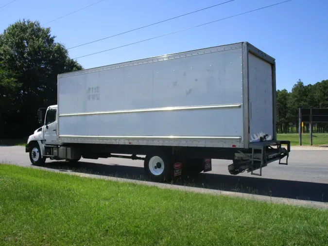 2020 Hino 268A