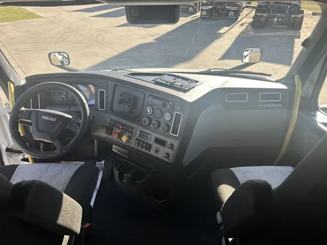 2022 Freightliner Cascadia