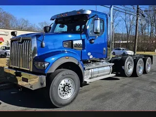 2025 WESTERN STAR 49X