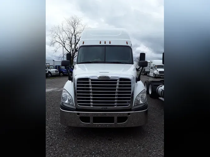 2018 FREIGHTLINER/MERCEDES CASCADIA 125